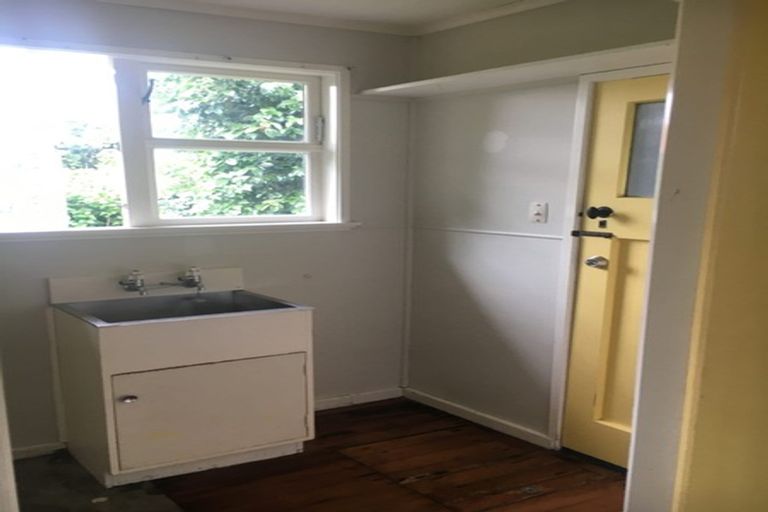 Photo of property in 8 Armitage Place, Fairfield, Hamilton, 3214