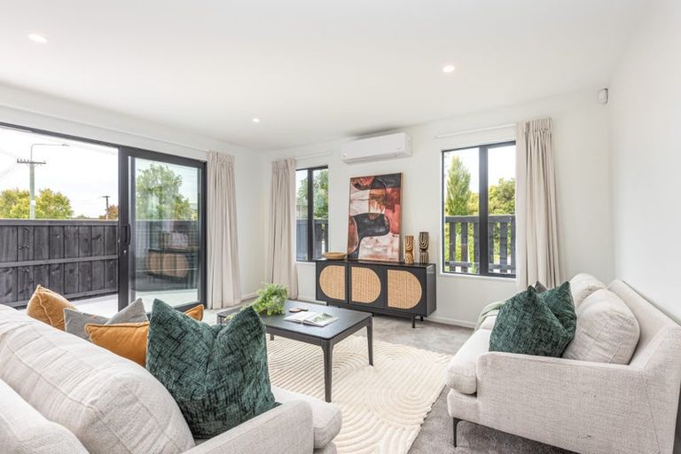 Photo of property in 210 Edgeware Road, Edgeware, Christchurch, 8013