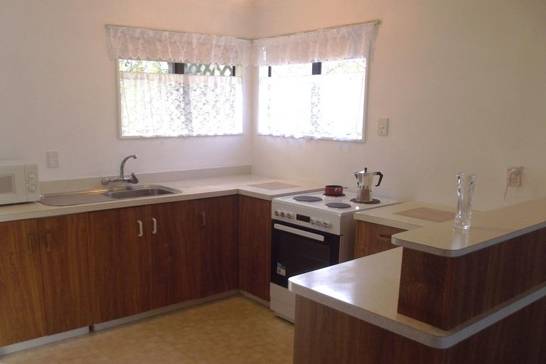 Photo of property in 2b Costley Street, Carterton, 5713