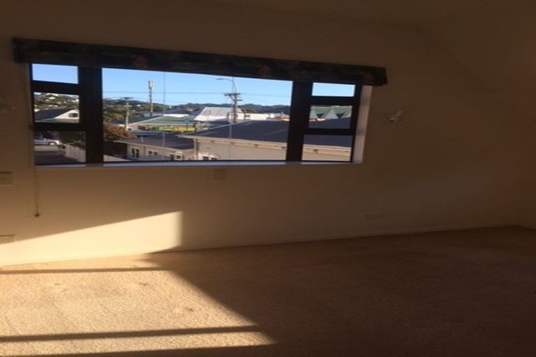 Photo of property in 144d Karori Road, Karori, Wellington, 6012