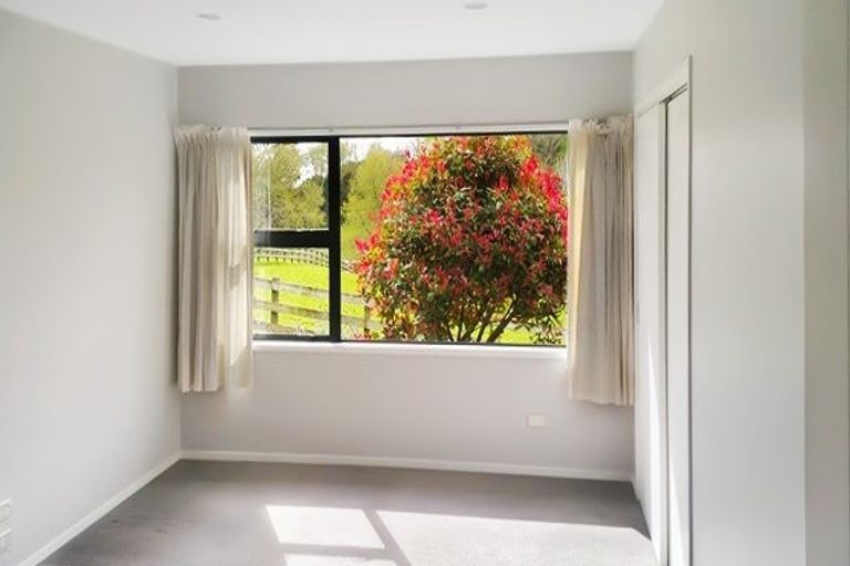 Photo of property in 136 Red Hill Road, Red Hill, Papakura, 2110