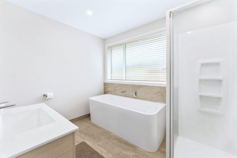 Photo of property in 77 Harakeke Drive, Wharewaka, Taupo, 3330