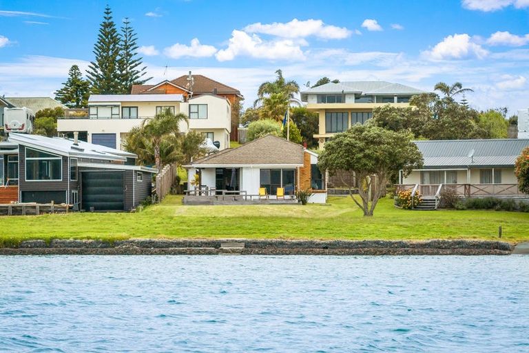 Photo of property in 45 North West Anchorage, Omaha, 0986