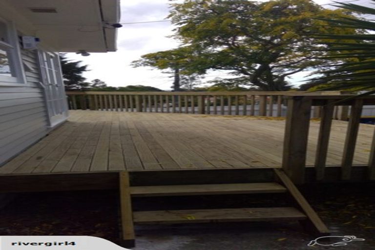 Photo of property in 20 Blease Street, New Lynn, Auckland, 0600