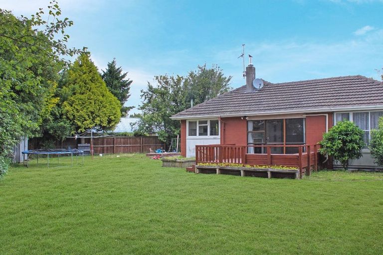 Photo of property in 5 Nyton Place, Bryndwr, Christchurch, 8053