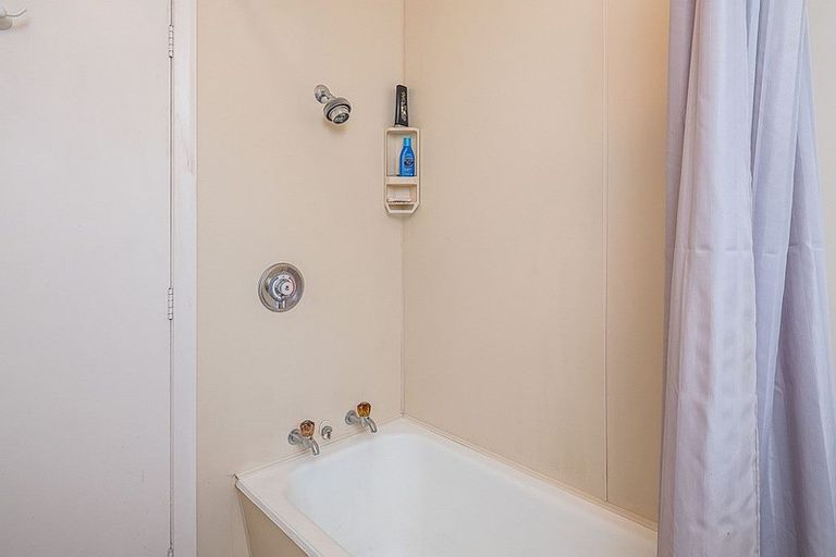 Photo of property in 12 Arawhata Road, Paraparaumu, 5032