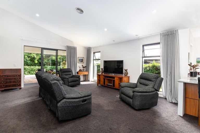 Photo of property in 8 Lancewood Avenue, Feilding, 4702