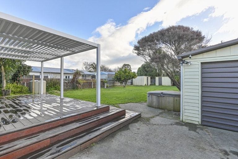 Photo of property in 10 Read Crescent, Clive, 4102