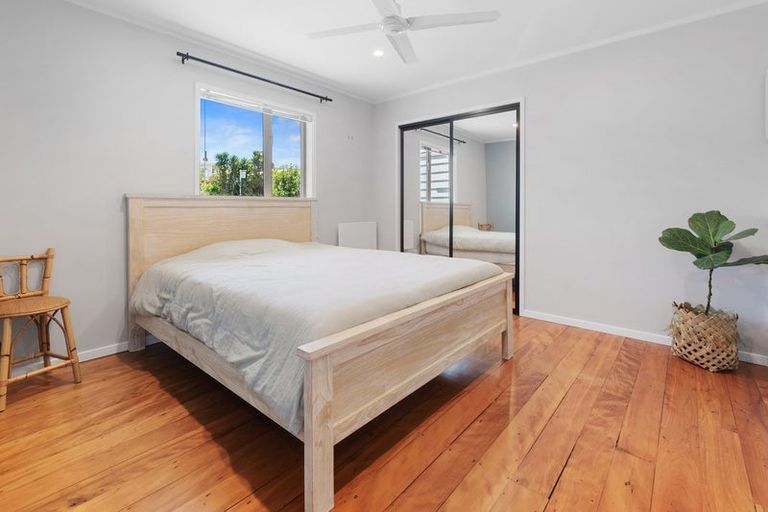 Photo of property in 57 Hauraki Road, Leigh, Warkworth, 0985