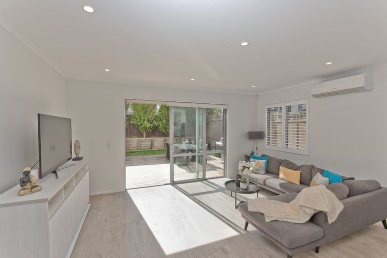 Photo of property in 30 Bomb Point Drive, Hobsonville, Auckland, 0616