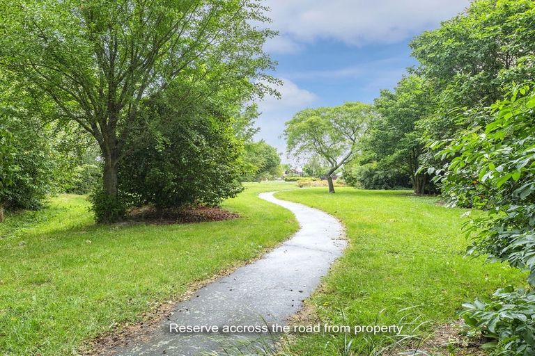 Photo of property in 10 Cyclamen Place, Aidanfield, Christchurch, 8025