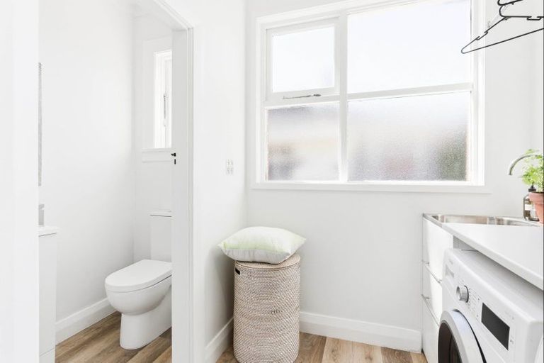 Photo of property in 17 Wycolla Avenue, Saint Clair, Dunedin, 9012