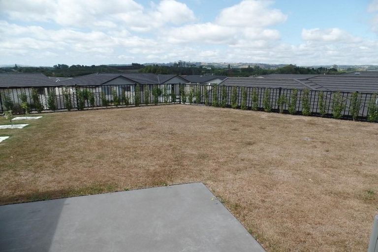 Photo of property in Waterview Estate, 86/4 Greystone Place, Omokoroa, 3114