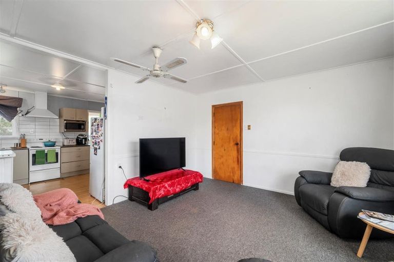 Photo of property in 71 Meadowbank Crescent, Fordlands, Rotorua, 3015