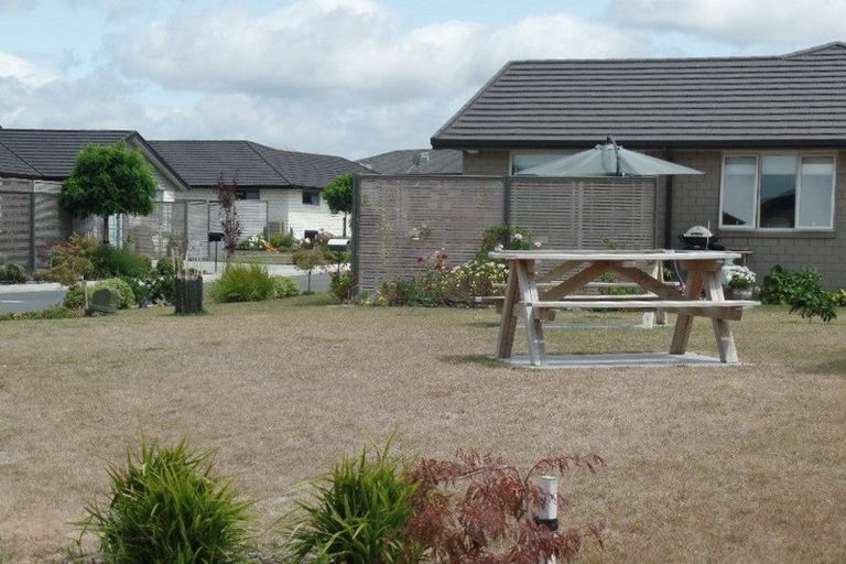 Photo of property in Waterview Estate, 86/4 Greystone Place, Omokoroa, 3114