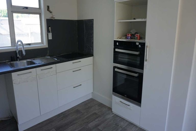 Photo of property in 147 Morton Street, Strathern, Invercargill, 9812