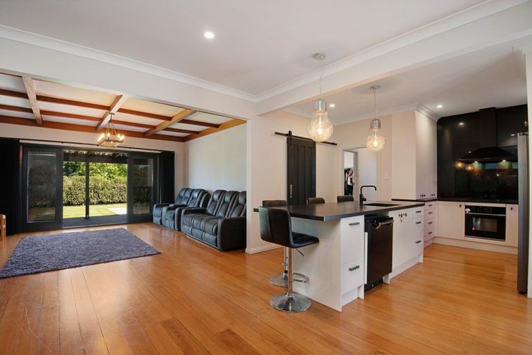 Photo of property in 1 Chamberlain Street, Feilding, 4702