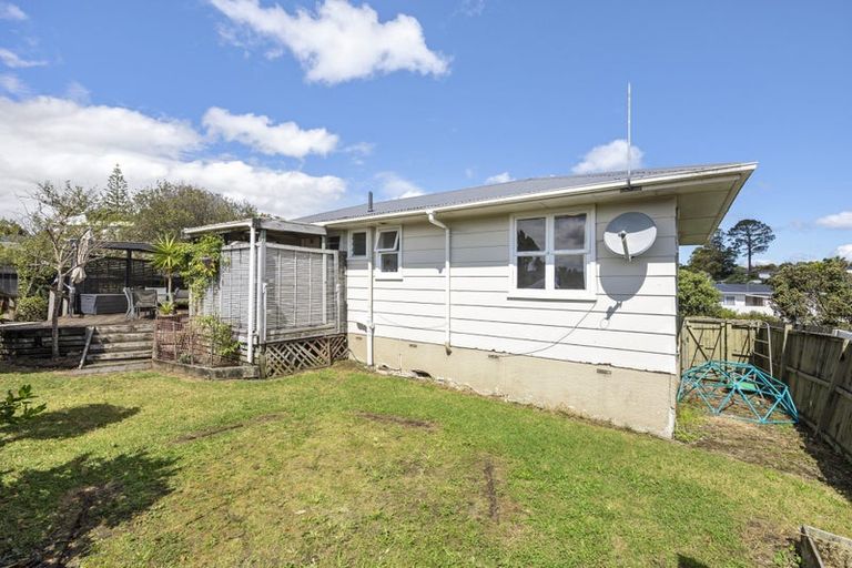 Photo of property in 30 Dellwood Avenue, Henderson, Auckland, 0612