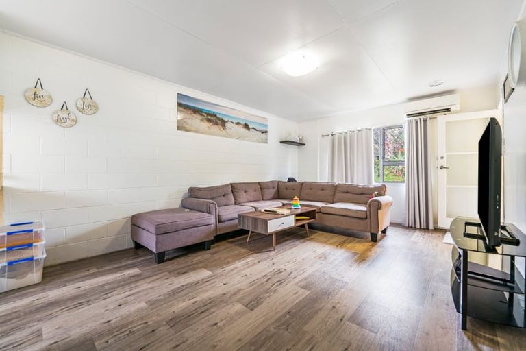 Photo of property in 3/87 Nikau Street, New Lynn, Auckland, 0600