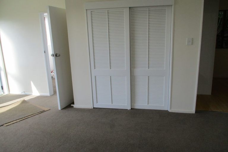 Photo of property in 39 Oak Avenue, Paremata, Porirua, 5024