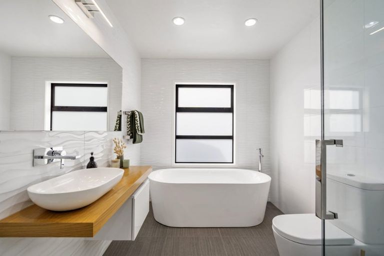 Photo of property in 22 Walter Street, Hauraki, Auckland, 0622