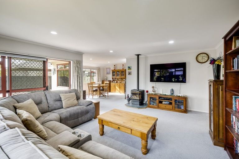 Photo of property in 8 Gresham Place, Taradale, Napier, 4112