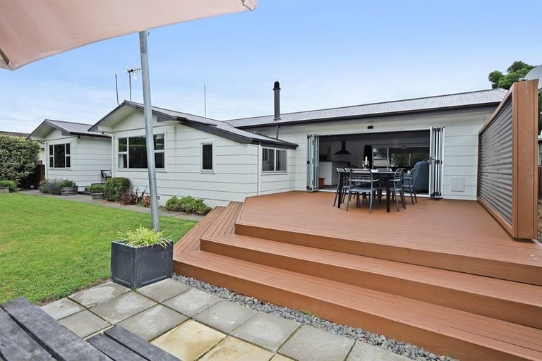 Photo of property in 15 Travis Street, Taradale, Napier, 4112