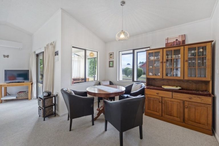 Photo of property in 26 Kingfisher Way, Te Kowhai, Hamilton, 3288