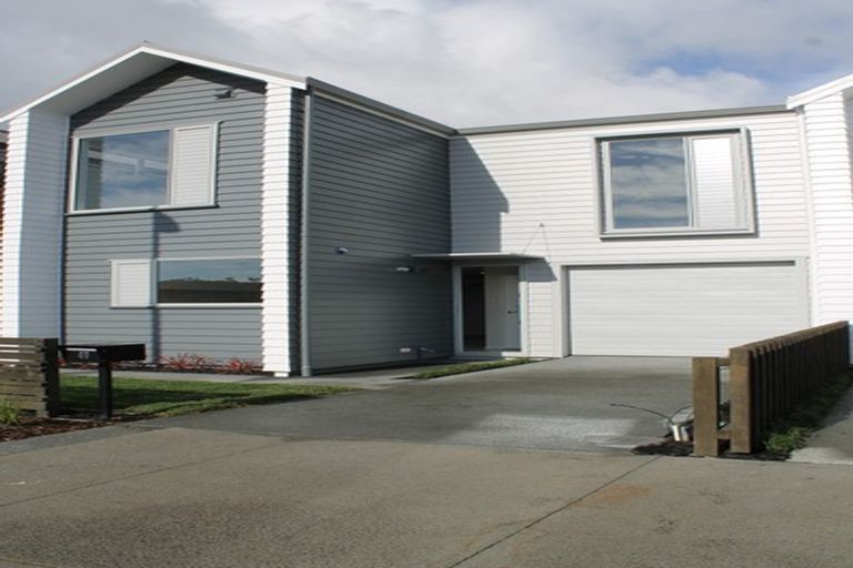 Photo of property in 49 Glidepath Road, Hobsonville, Auckland, 0616