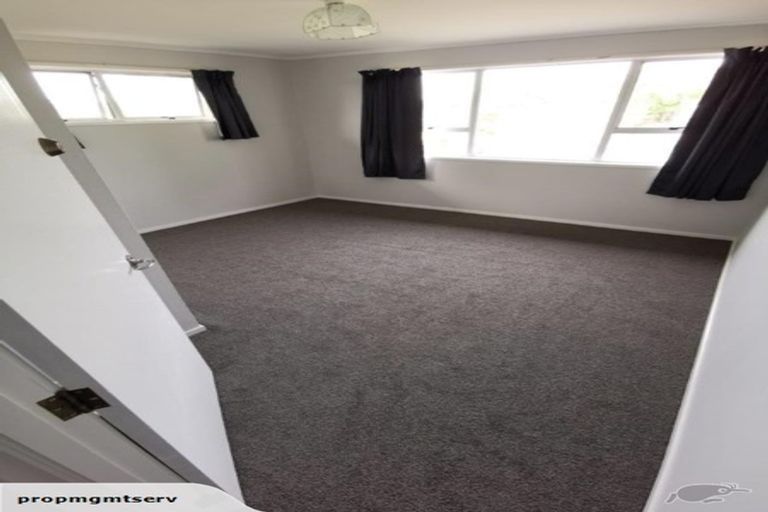 Photo of property in 18 Newham Place, Henderson, Auckland, 0612