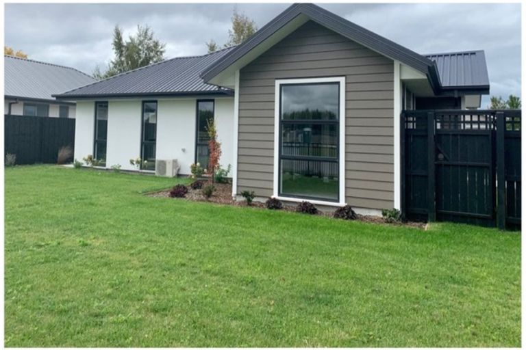 Photo of property in 35 Brancion Street, Halswell, Christchurch, 8025