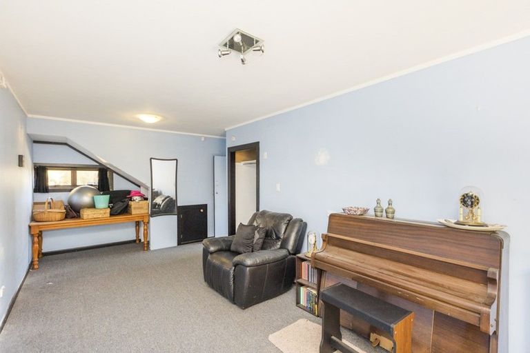 Photo of property in 23 Heatherlea Heights, Feilding, 4702