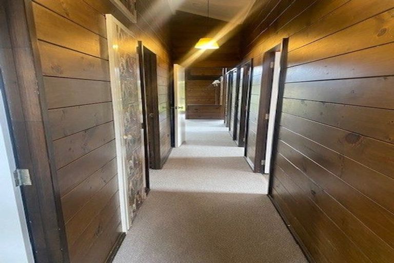 Photo of property in 295 Mangorei Road, Merrilands, New Plymouth, 4312