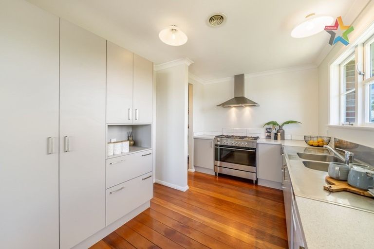 Photo of property in 108a Korokoro Road, Korokoro, Lower Hutt, 5012