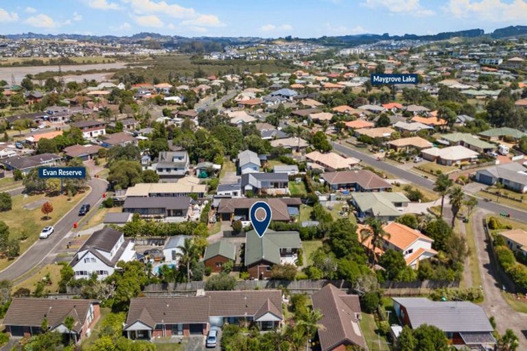 Photo of property in 31 Crampton Court, Orewa, 0931