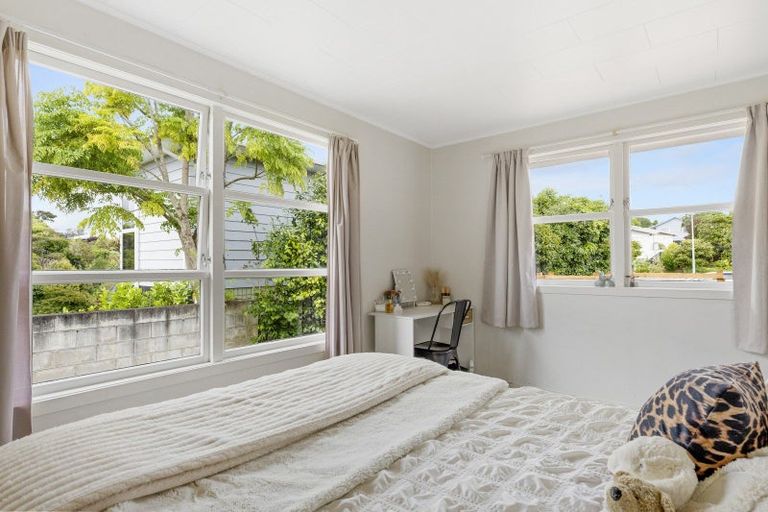 Photo of property in 17 Richmond Avenue, Richmond Heights, Taupo, 3330