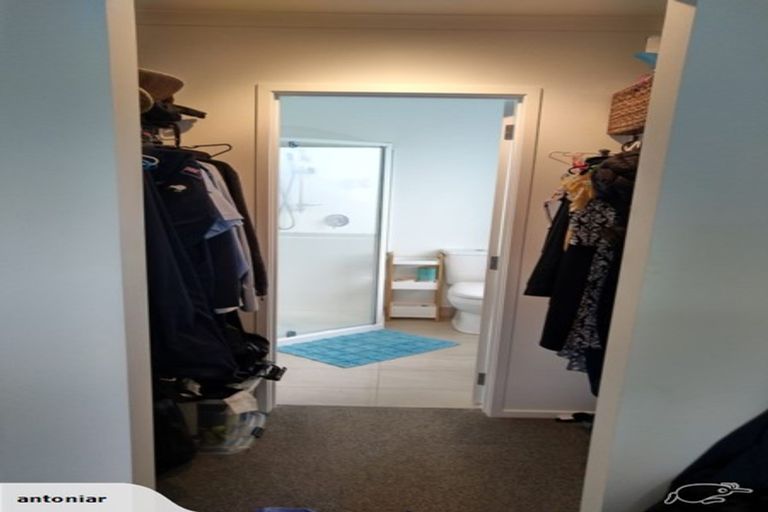 Photo of property in 4 Aporo Drive, Kumeu, 0810