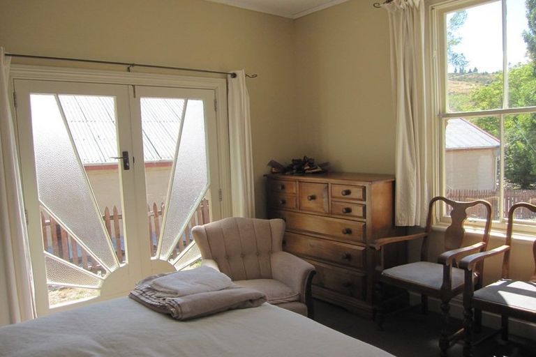 Photo of property in Rowan Cottage, 1674 Saint Bathans Loop Road, Saint Bathans, 9386