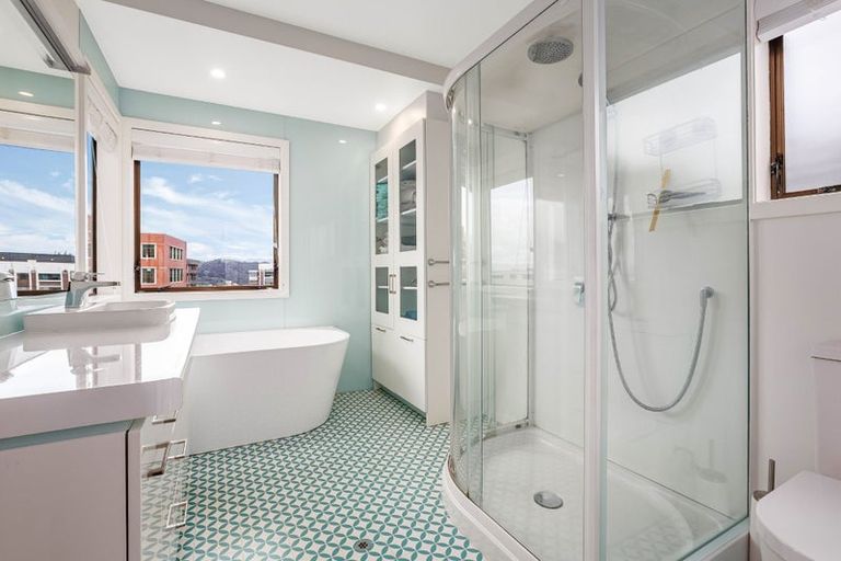 Photo of property in 26 Glasgow Street, Kelburn, Wellington, 6012