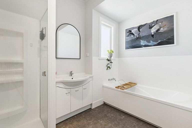 Photo of property in 28 Belvedere Road, Hataitai, Wellington, 6021