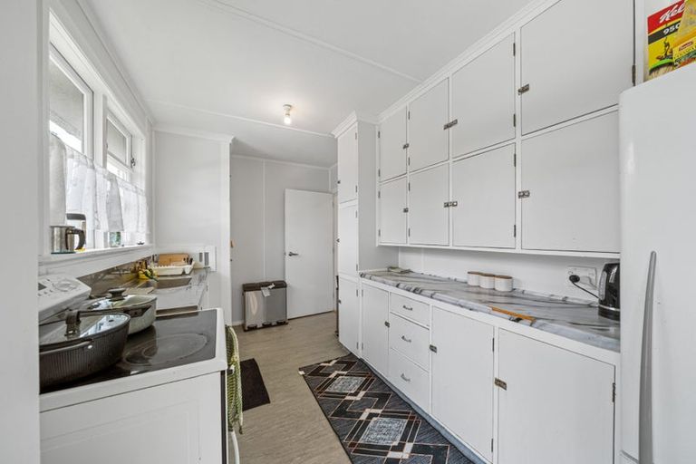 Photo of property in 12 Ngahue Crescent, Elsdon, Porirua, 5022