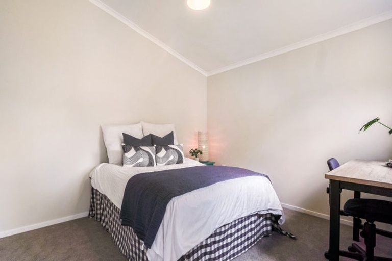 Photo of property in 1/10 Denver Grove, Totara Park, Upper Hutt, 5018