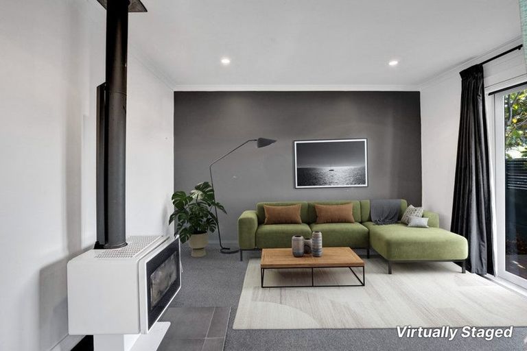 Photo of property in 16 Weymouth Street, New Plymouth, 4310