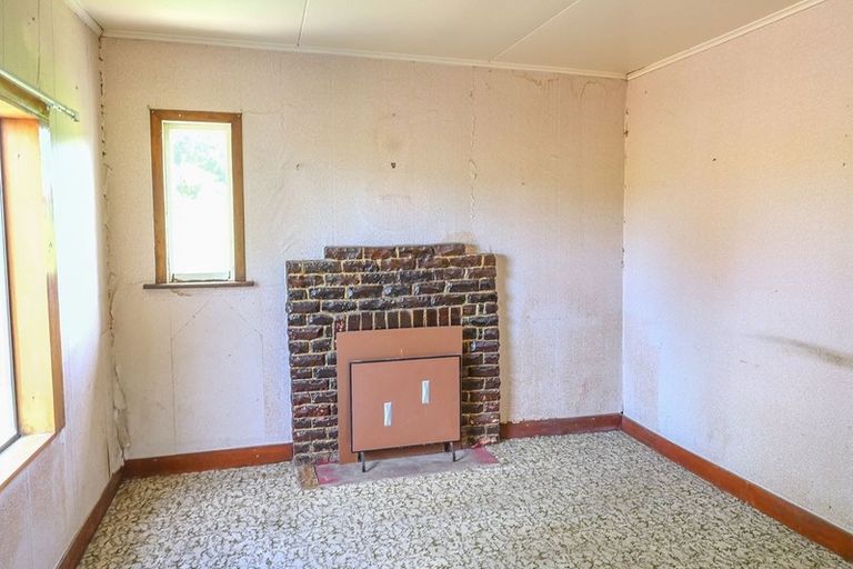 Photo of property in 3 Aitcheson Street, Kaitangata, 9210