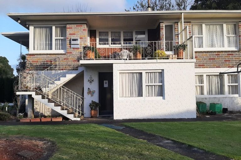 Photo of property in 10 Cardiff Street, Pukekohe, 2120