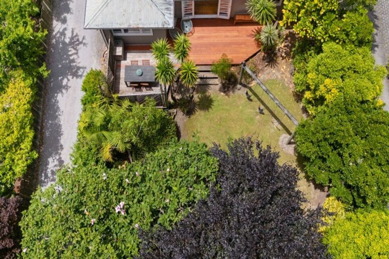 Photo of property in 37 Haruru Falls Road, Haruru, 0204