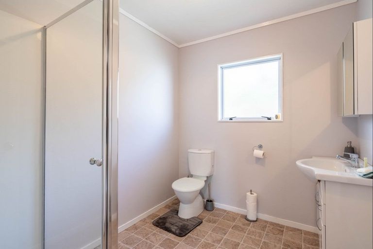 Photo of property in 66b Aorangi Road, Paraparaumu, 5032