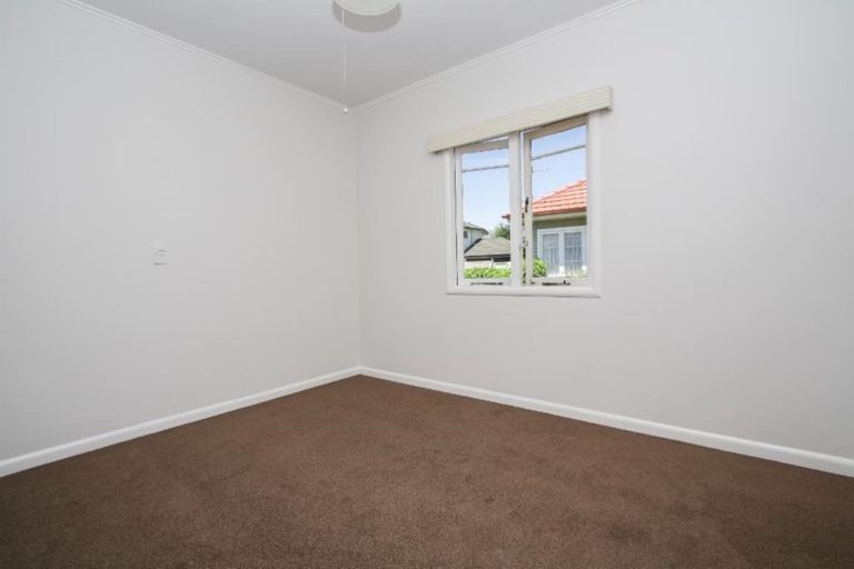 Photo of property in 64 Galloway Street, Hamilton East, Hamilton, 3216