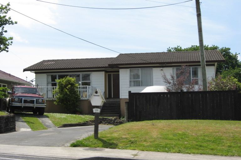 Photo of property in 28 Riverhead Road, Kumeu, 0810