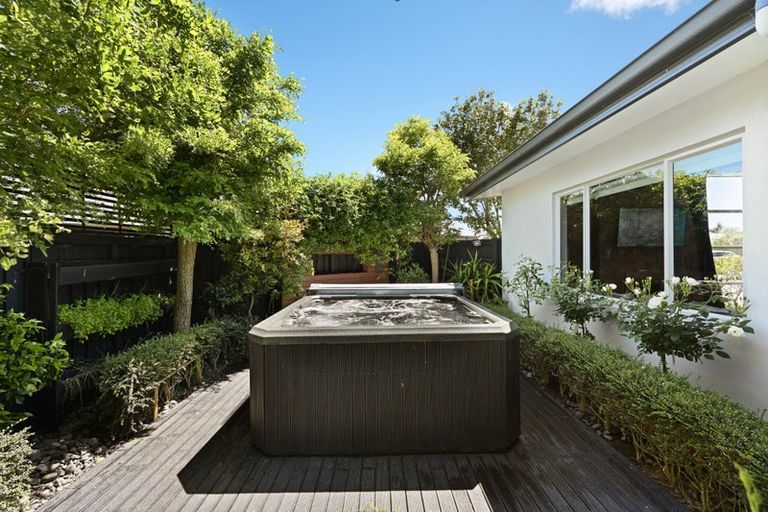 Photo of property in 16 Whistler Close, Rototuna North, Hamilton, 3210